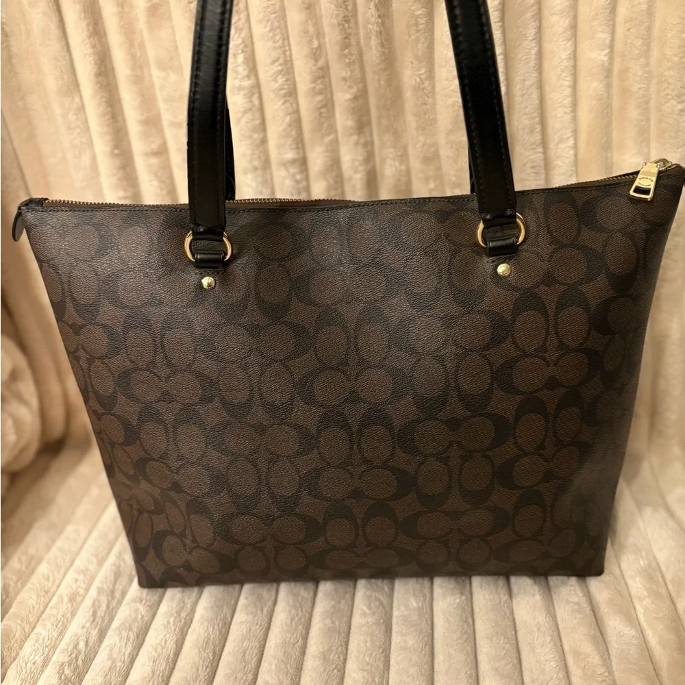 Coach Dark Brown Signature Tote - Picture 5 of 9
